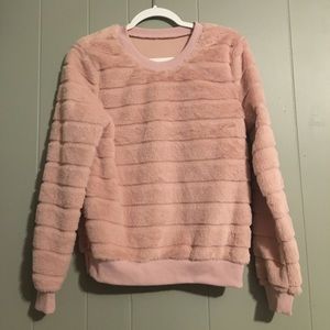 ✨5 FOR $15!!✨ Fuzzy Pink Top